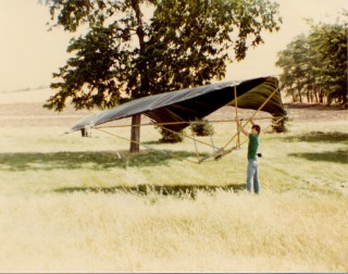 Craig Nelson kiting the Bamboo Butterfly; May, 1982.